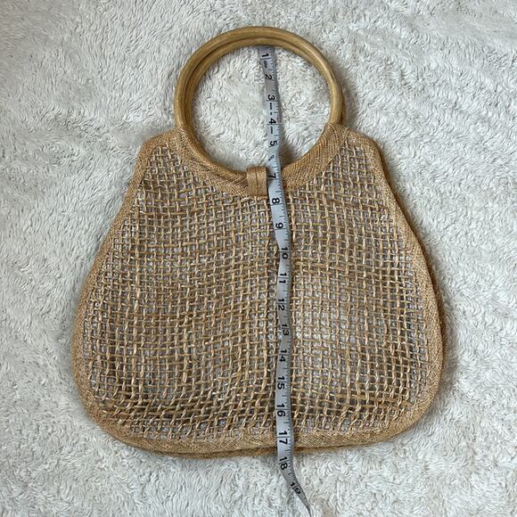 Unbranded Flower Ribbon and wood handle rattan handbag - Picture 6 of 7